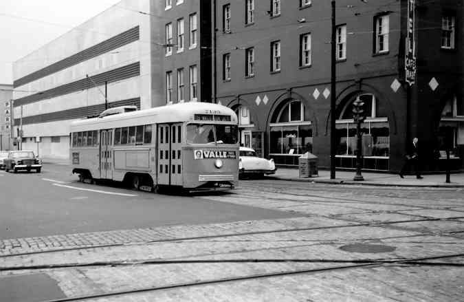 usr_m_bwi_pcc_7133_fayetteholliday_19620511_fp_btc231.jpg
