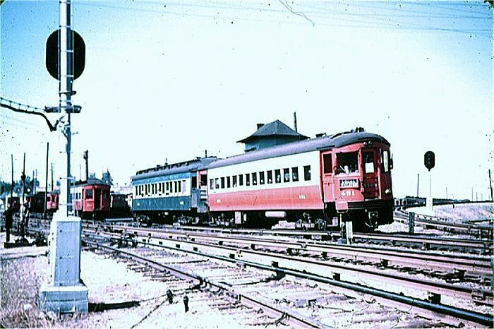 usr_m_cae_451_wheatontwocartrain_jt_cae231.jpg