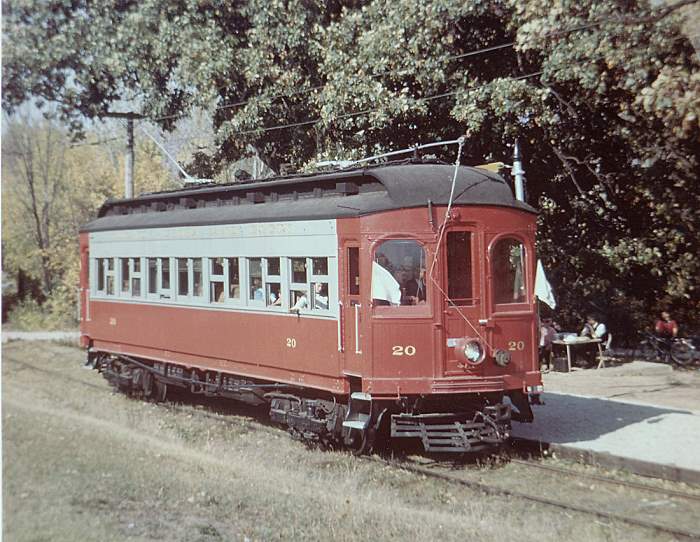 usr_m_cae_pfox_20_pmcgr_cae246.jpg