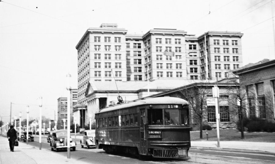 usr_m_candle_118_daytonncr_cle086.jpg