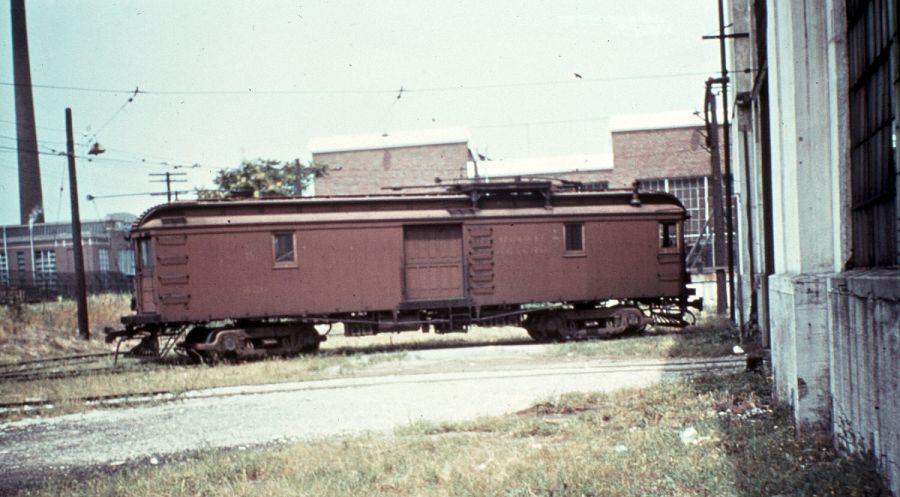usr_m_candle_620_linecar_cle064.jpg