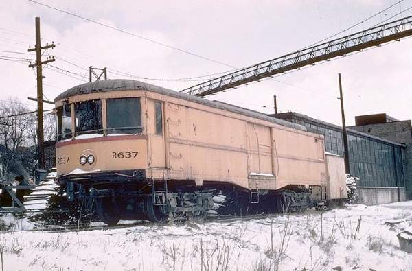 usr_m_candle_637_urbana_cle20.jpg