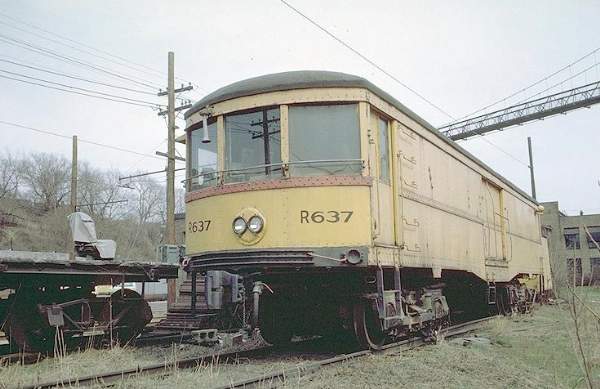 usr_m_candle_637_urbana_cle21.jpg