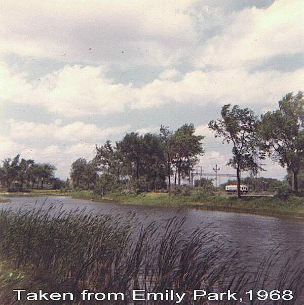 usr_m_chi+el_1-50_emilypark_1968_rhill_1116.jpg