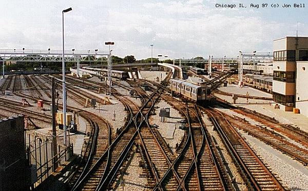 usr_m_chi+el_34xx_howard_199708_jonbell_0175.jpg