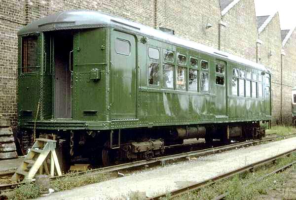 usr_m_chi+el_4000_skokieshops_196508_jt_0666.jpg