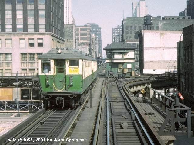 usr_m_chi+el_4251_westoftower18_196404_t405_jerapp.jpg
