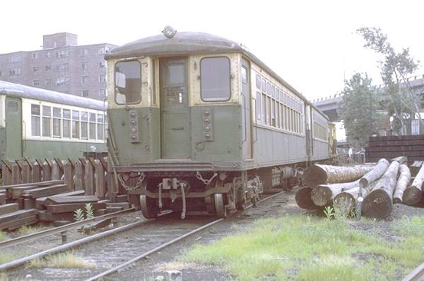 usr_m_chi+el_4427_63rdloweryard_19710704_jt_0765.jpg