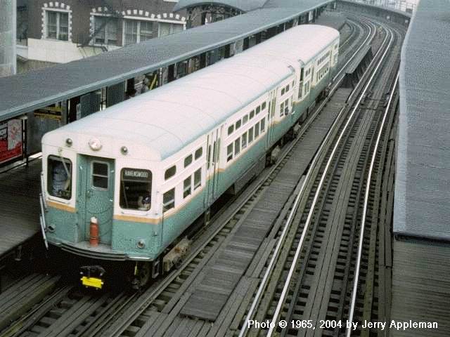 usr_m_chi+el_6026_merchandisemart_196506_t427_jerapp.jpg
