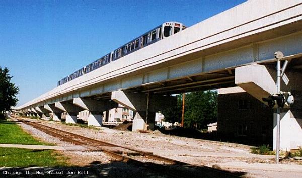 usr_m_chi+el_misc_elevatedline_jonbell_0067.jpg