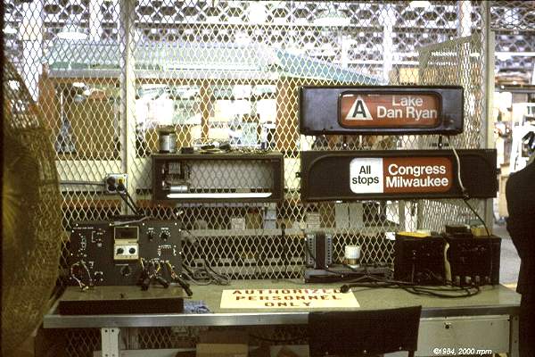 usr_m_chi+el_misc_skokieshops+signshop_mikcro_1198.jpg