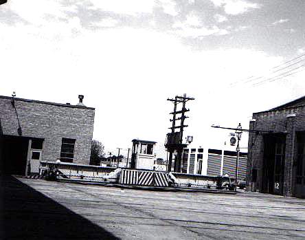 usr_m_chi+el_misc_skokieshops_rhill_0390.jpg