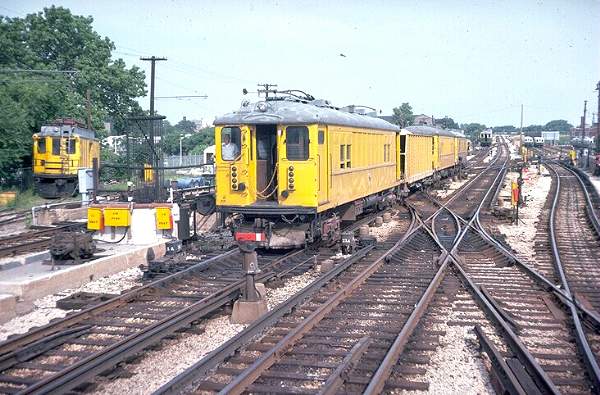 usr_m_chi+el_s353_howardyard_19740807_douggrot+jt_1071.jpg