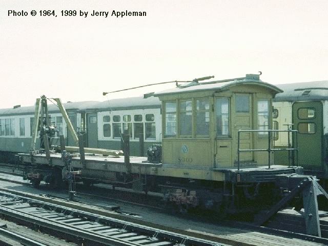 usr_m_chi+el_work's300_logansquareyard_196405_t128_jerapp.jpg