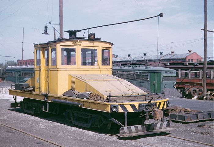 usr_m_chi+stcr_work'l202_southshops_bobleff_1327.jpg