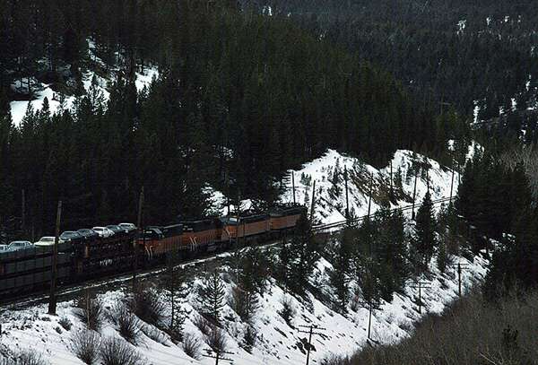usr_m_cmstp_ef4_comingoffpipestonepasswb_kenharr_milw115.jpg