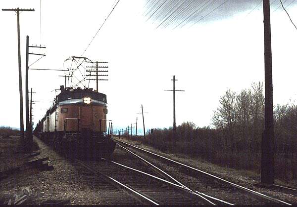 usr_m_cmstp_ef4_npxingeastofdeerlodge_197404_kenharr_milw086.jpg