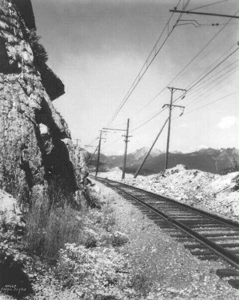 usr_m_cmstp_misc_electrification_singletracktrolley_003_milw003a.jpg