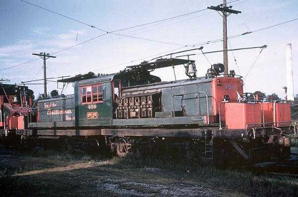 usr_m_cnsm_frt_459_northchicago_188.jpg