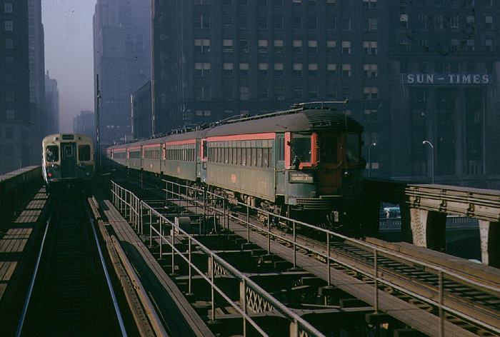 usr_m_cnsm_green_13_chicagoriverbridge_bleff_341.jpg