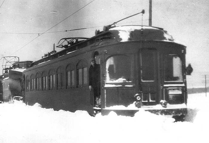 usr_m_csssb_cls_snowboundeastchicago_1918_bv_clssb02.jpg