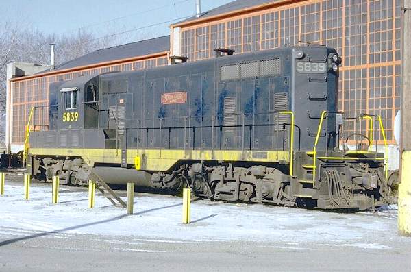 usr_m_csssb_dies_5839_michigancitynewshops_ss201.jpg