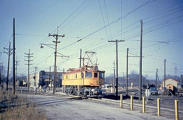 usr_m_csssb_motor_0701_crossingnickleplatemichigancityshops_ss197.jpg