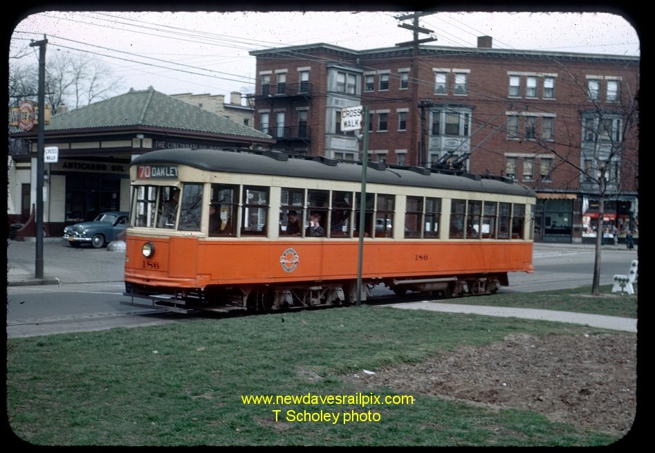 usr_m_cvg_186_madisonmarkbreitoakleysq_tsch_0348.jpg