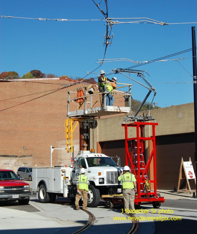 usr_m_cvg_misc_racehenry_overheadwirework_20151103_2837_jrod.jpg