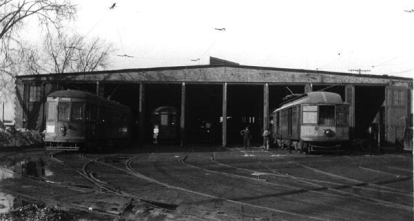usr_m_cwt_xxxsuburbanbarn_rbgl_cwt168.jpg