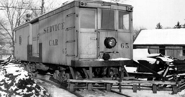 usr_m_day_dx_065_freightmotor_carbarn_1939.jpg