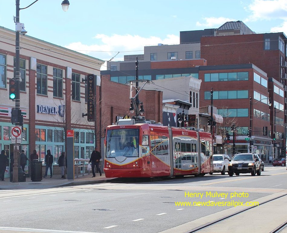 usr_m_dca_101_hst8thneeb_20160321_henrymulvey_36.jpg