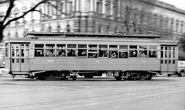 usr_m_dca_conv_0769_1stbst_bv_dct026.jpg