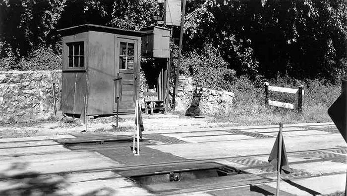usr_m_dca_misc_cabinjohnplowpit_19591012_fp_dct301.jpg