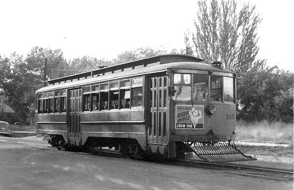 usr_m_den_105_evansmilwaukee_02_dt052_jh.jpg