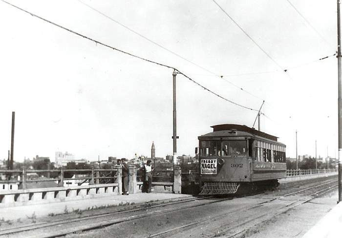 usr_m_den_302_colfaxbridge_dt241_ss.jpg