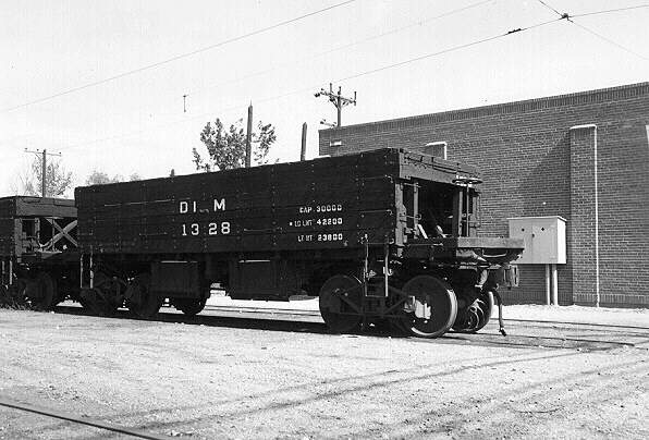 usr_m_den_intmtn_1328_westendcarhouse_19500622_jhblbv_dim08.jpg