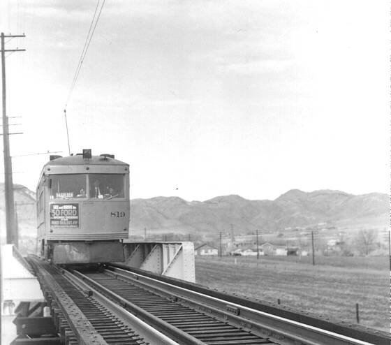 usr_m_den_intmtn_819_enroutetodenverfromgolden_gm_dim33.jpg