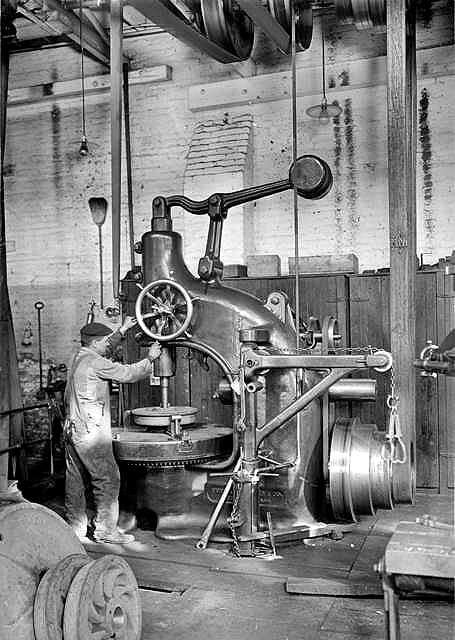usr_m_den_misc_facilities_wheelshop_1910_dt214_dpl.jpg