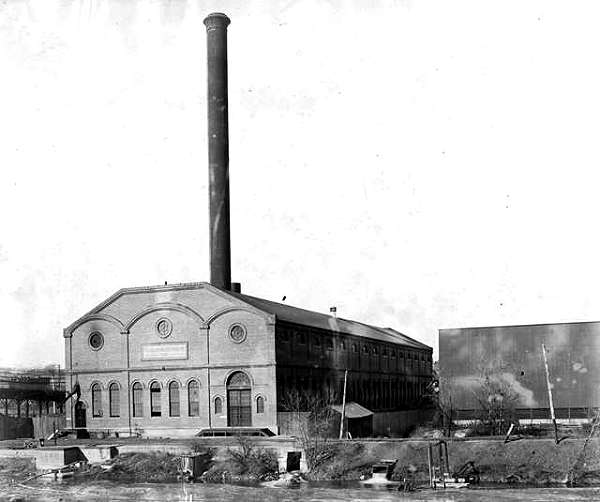 usr_m_den_misc_sub_powerhouse_splatteriver14thstviaduct_1903_dt226_dpl.jpg