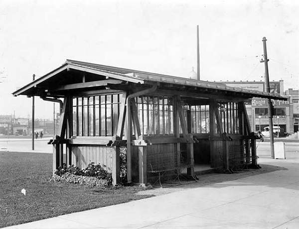 usr_m_den_misc_waitingroom_colfaxbroadway_1925_dt167_dpl.jpg