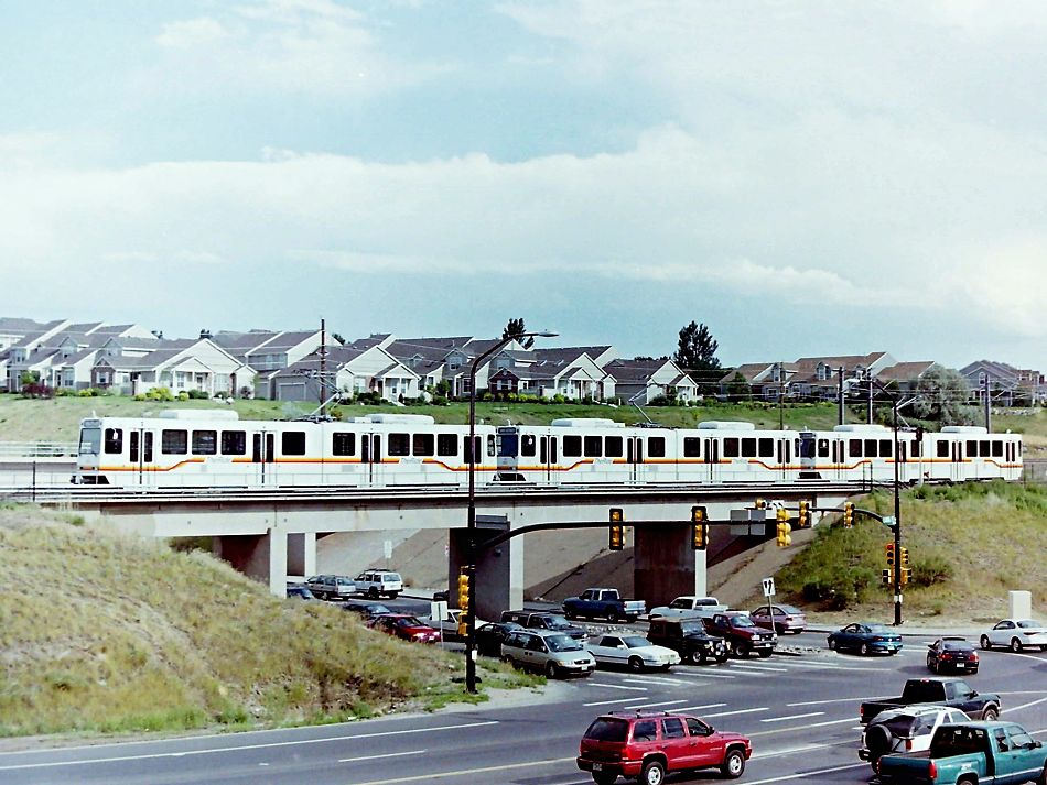 usr_m_den_rtd_010_littletonstop_20000721_bv.jpg