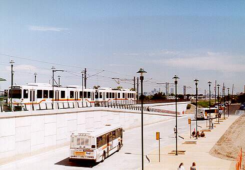 usr_m_den_rtd_027_englewoodstation_20000720_bv_04.jpg