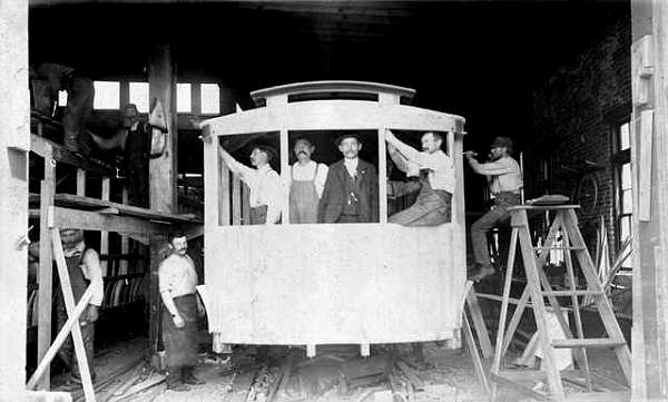 usr_m_den_stcr_building+car+woeber_1902-1906_dt173_dpl.jpg