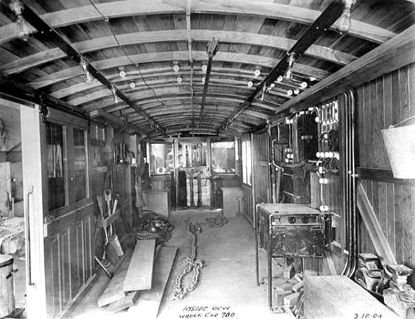 usr_m_den_work_700_interior_1904_dt218_dpl.jpg