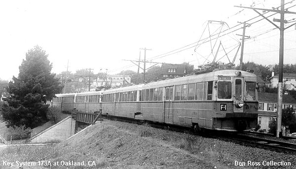 usr_m_eastbay_key_bridge_173_oakland_dr_036.jpg