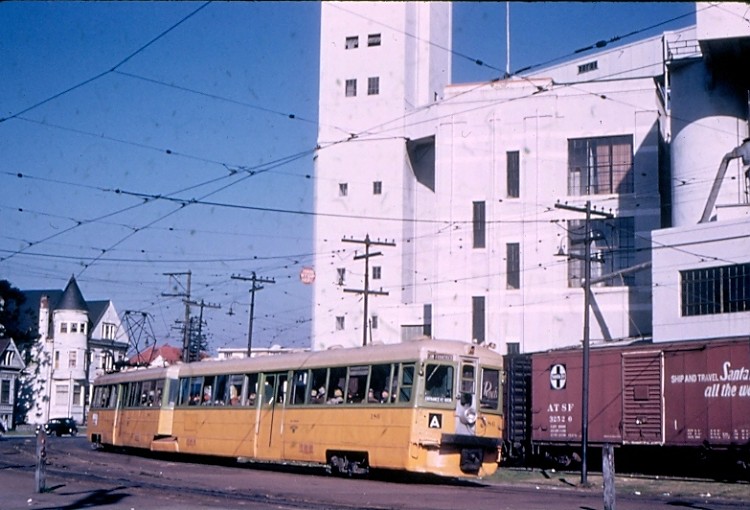 usr_m_eastbay_key_bridge_186_alinelouisestjunction_19511218_119.jpg