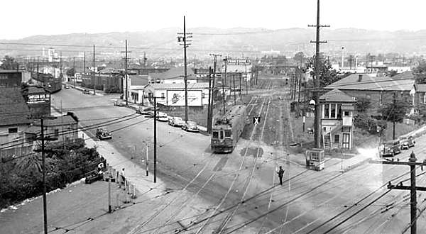 usr_m_eastbay_key_bridge_xxx_adelinelindenprwwb_jsns_097.jpg