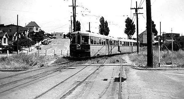 usr_m_eastbay_key_misc_thennow_californiarose_01_js_139.jpg