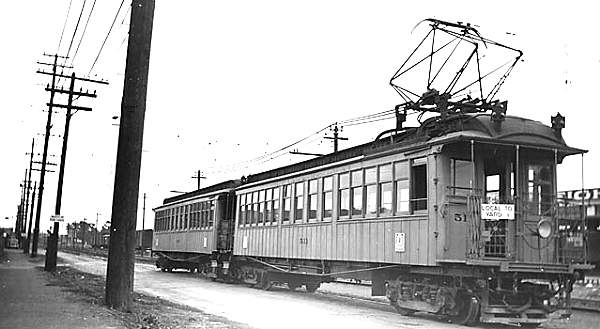 usr_m_eastbay_key_shpyrd_511_twocartrain_mbns_066.jpg